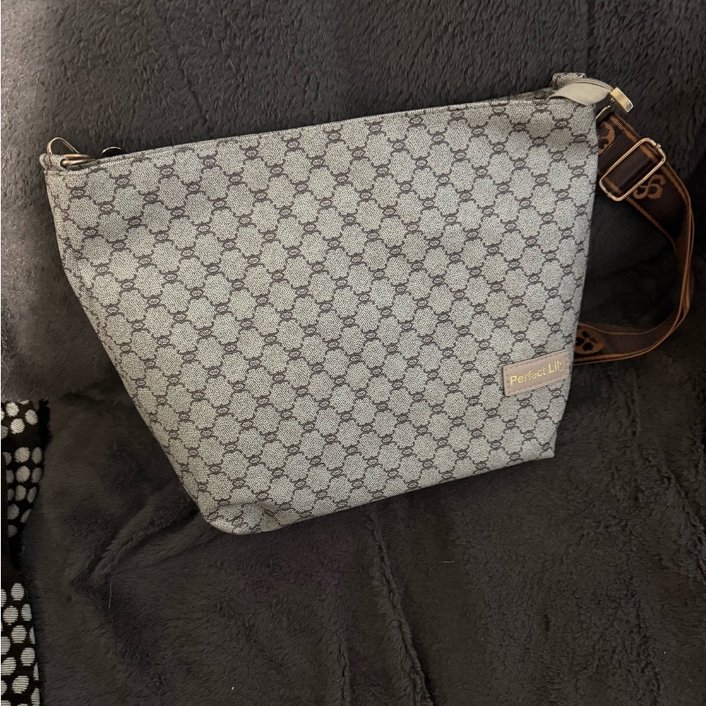 Gray Patterned Shoulder Bag - image 1